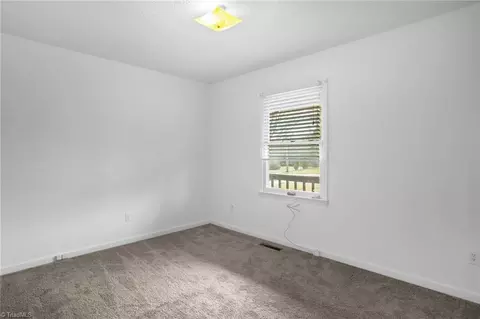 Bedroom - 7048 Kennedy Rd, Trinity, NC 27370 photo 2 of 5