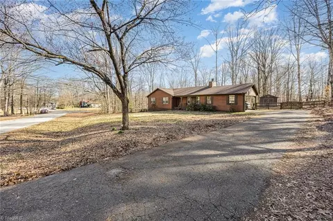 5000 Carbine Ct, Winston Salem, NC 27101