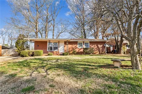 925 Anne Ave, Winston Salem, NC 27127