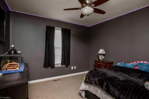 102 Ashworth Ct, Trinity, NC 27370 photo 9