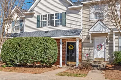 22 Melissa Carol Cir, Greensboro, NC 27407