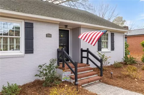 300 Hawthorne Rd N, Winston Salem, NC 27104