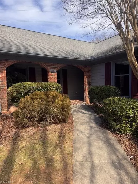 2303 Brandt Village Rd, Greensboro, NC 27455