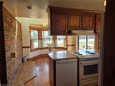 1077 Flat Shoals Rd, King, NC 27021 photo 13