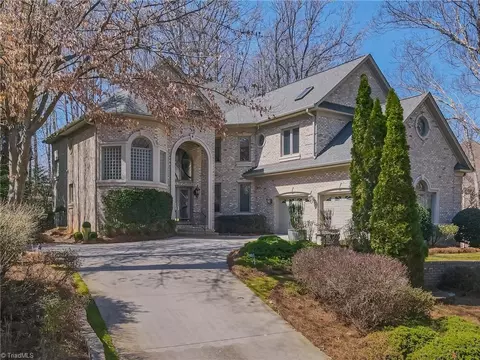 3516 Camden Falls Cir, Greensboro, NC 27410