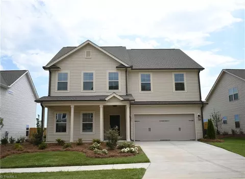 2933 Flat Rock Dr, Winston Salem, NC 27127