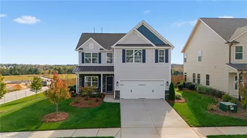 2927 Flat Rock Dr, Winston Salem, NC 27127