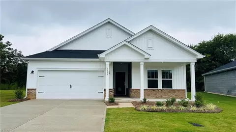 1253 Morehead Dr, Salisbury, NC 28144