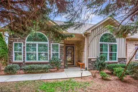 103 Castellum Sq, Winston Salem, NC 27127