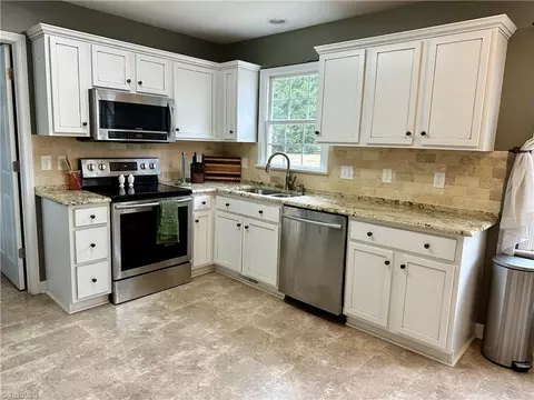 360 Saddlebred Loop, Stokesdale, NC 27357 photo 8