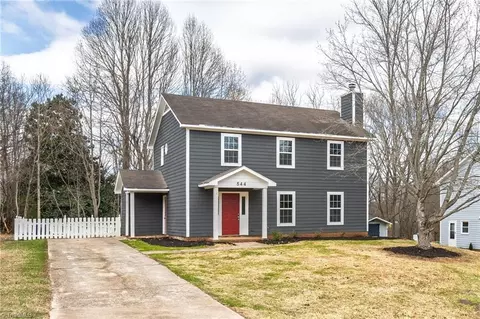544 Covington Ridge Rd, Winston Salem, NC 27107
