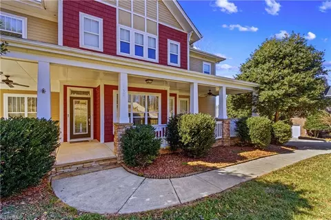 137 Hunters Hill Dr, Statesville, NC 28677
