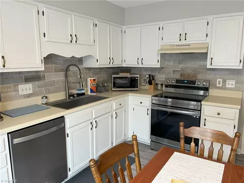 Kitchen - 1327 Bailey Cir, High Point, NC 27262 photo 1 of 4