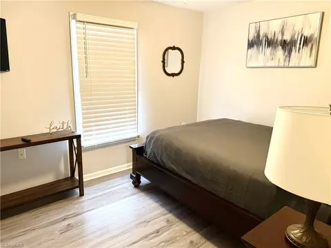 Bedroom - 1327 Bailey Cir, High Point, NC 27262 photo 4 of 5