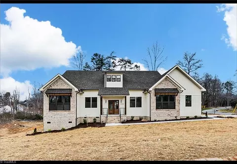 100 Crystal Crk, Randleman, NC 27317