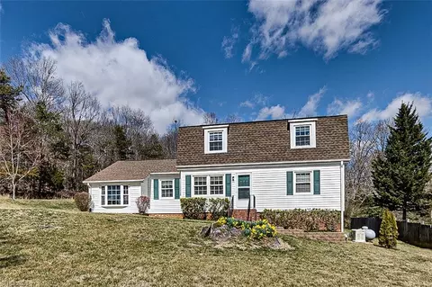1435 Stratford Way, Asheboro, NC 27205
