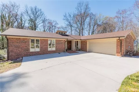 201 Pinecroft Ln, Spencer, NC 28159
