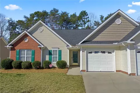 3976 Creekside Ct, Winston Salem, NC 27127