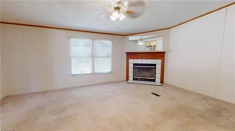 112 Pebblestone Ct, King, NC 27021 photo 4