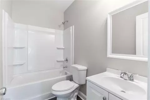 Bath - 1004 Grant St, High Point, NC 27262 photo 2 of 2