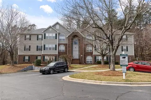 814 Timberline Ridge Ct, Winston Salem, NC 27106