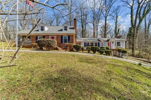 330 College St, Rural Hall, NC 27045