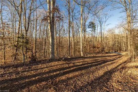 7607 Skippers Trce, Oak Ridge, NC 27310