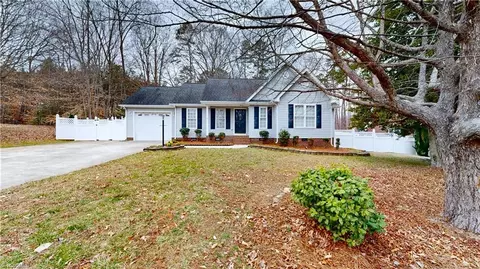 2342 Regency Dr, Randleman, NC 27317