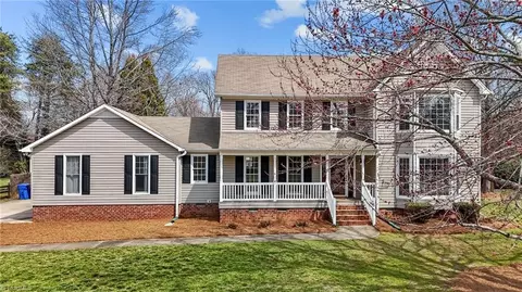 275 Weatherfield Ln, Kernersville, NC 27284