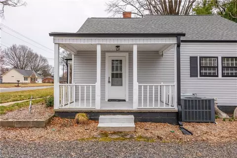 Exterior - 307 Cedar St, Eden, NC 27288 photo 3 of 7