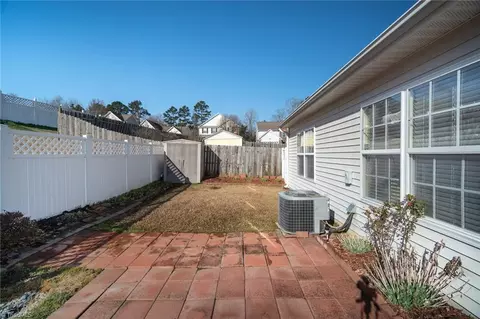 Exterior - 1237 Burkston Ct, High Point, NC 27262 photo 8 of 10