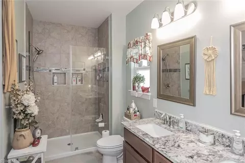 Bath - 143 Centerpiece Dr, High Point, NC 27265 photo 1 of 4