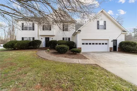 645 Doe Run Dr, Kernersville, NC 27284