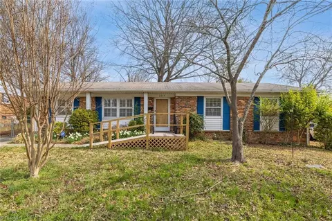 2219 Revelle Ln, Greensboro, NC 27407