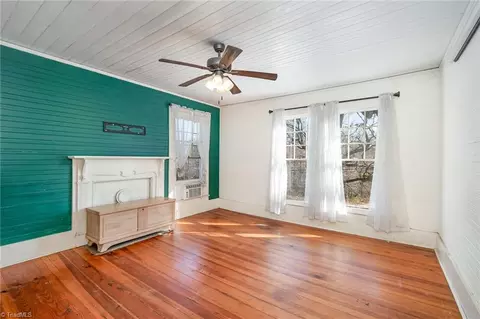1108 Trinity St, Thomasville, NC 27360 photo 28