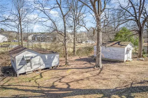 1108 Trinity St, Thomasville, NC 27360 photo 43