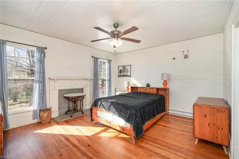 1108 Trinity St, Thomasville, NC 27360 photo 10