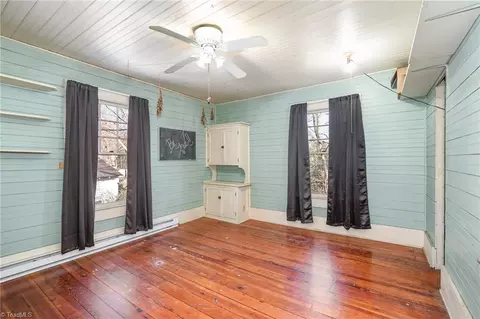 1108 Trinity St, Thomasville, NC 27360 photo 32