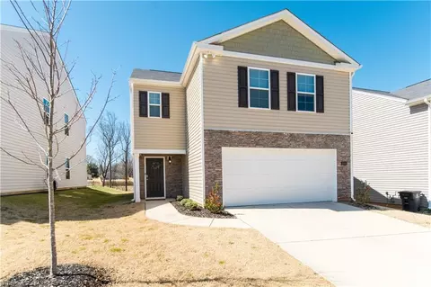4568 Heatherly Rd, Winston Salem, NC 27105