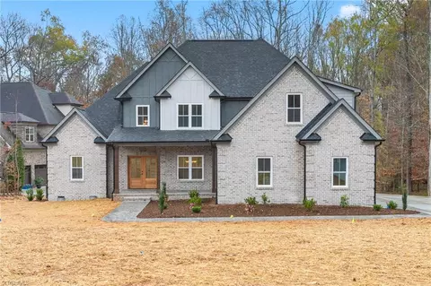 1425 Loch Lomond Dr, Summerfield, NC 27358