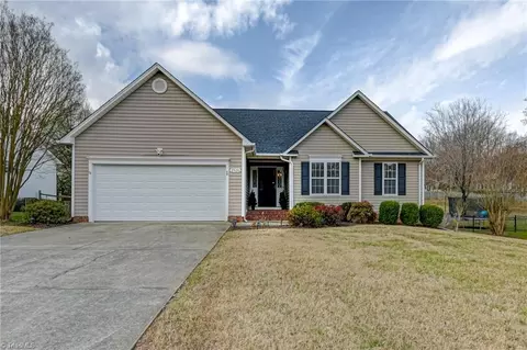 2320 Riley Forest Dr, Winston Salem, NC 27127
