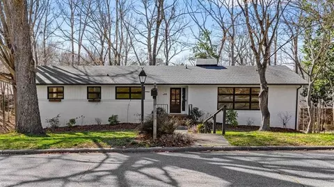 Exterior - 925 Croyden St, High Point, NC 27262 photo 2 of 7