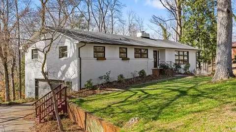 Exterior - 925 Croyden St, High Point, NC 27262 photo 5 of 7