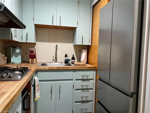 Kitchen - 925 Croyden St, High Point, NC 27262 photo 7 of 8