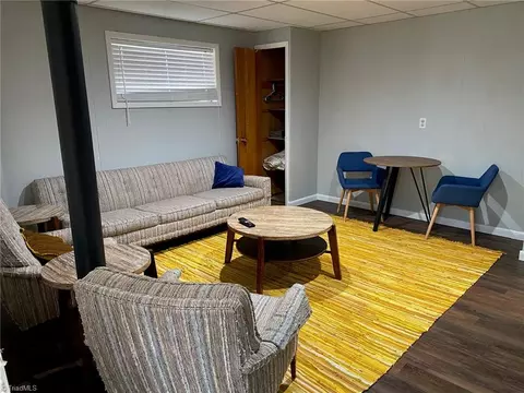 Living - 925 Croyden St, High Point, NC 27262 photo 7 of 7