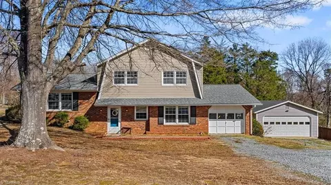 4809 Harvey Rd, Jamestown, NC 27282