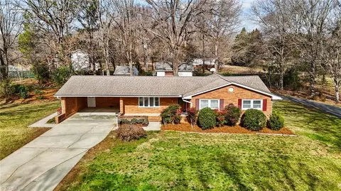 1837 Shamrock Dr, Burlington, NC 27215