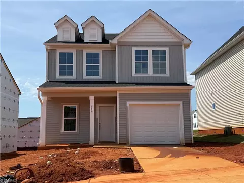 516 Raspberry Hill Rd, Winston Salem, NC 27106
