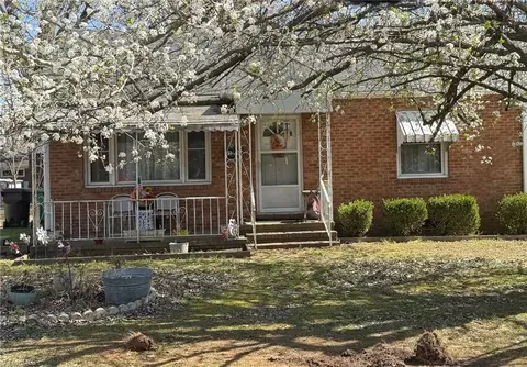 1505 Brentwood St, High Point, NC 27260