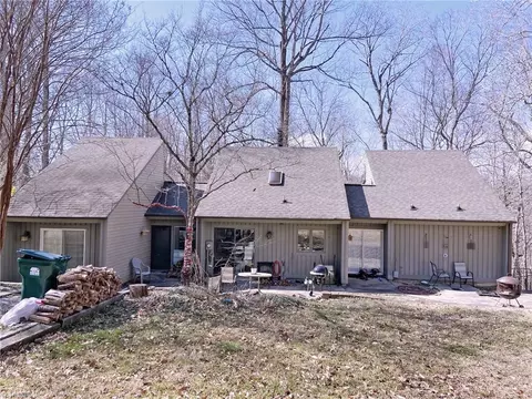 376 Mohawk Dr N, High Point, NC 27262